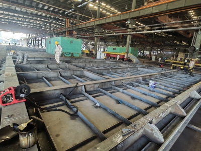 切割、滾裝部件制作車間